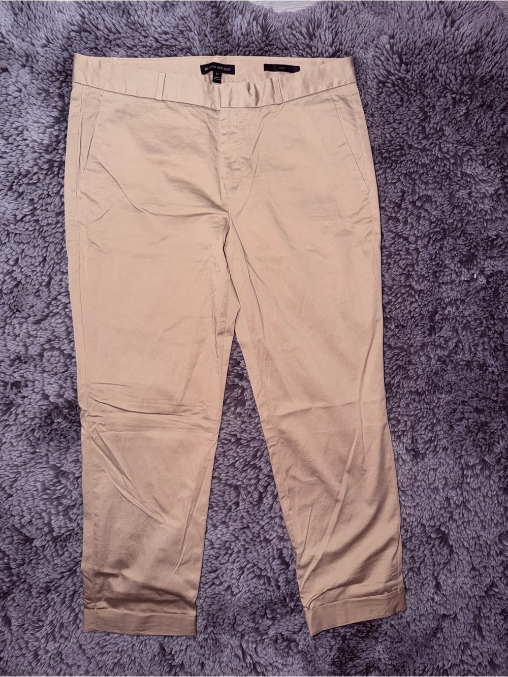 Banana Republic Women's Cargo Shorts - Light Beige